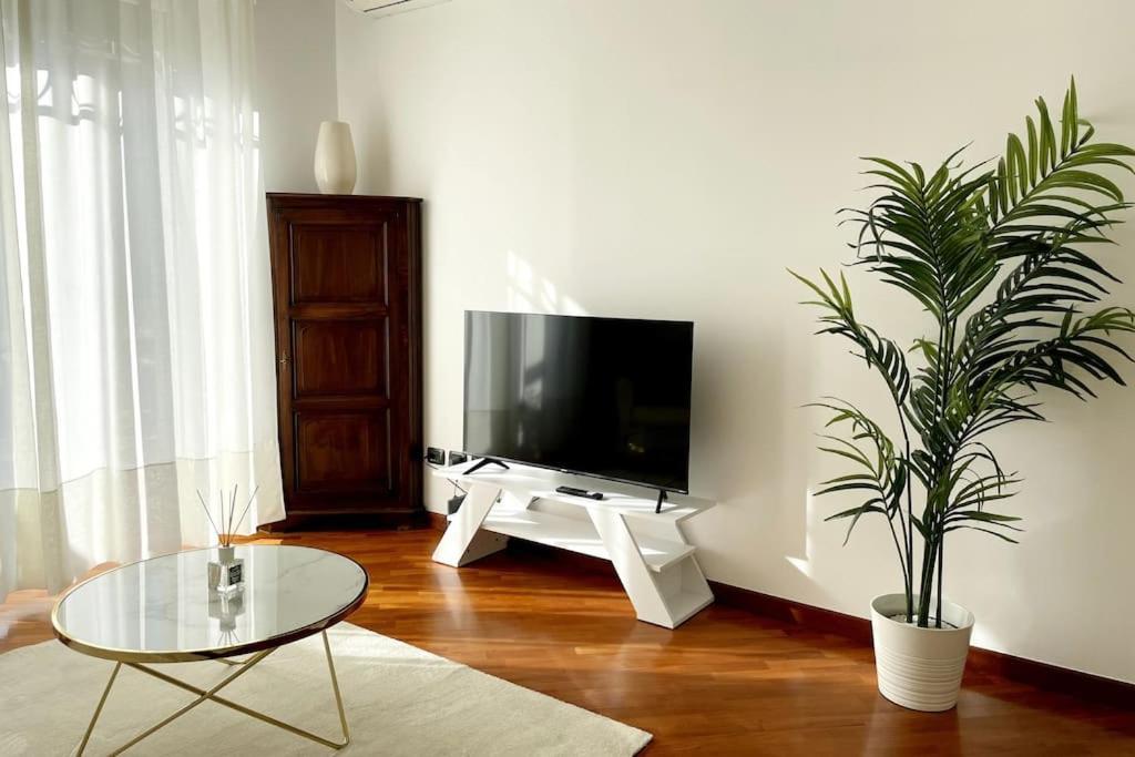 Amazing Flat With Terrace Apartamento Milão Exterior foto